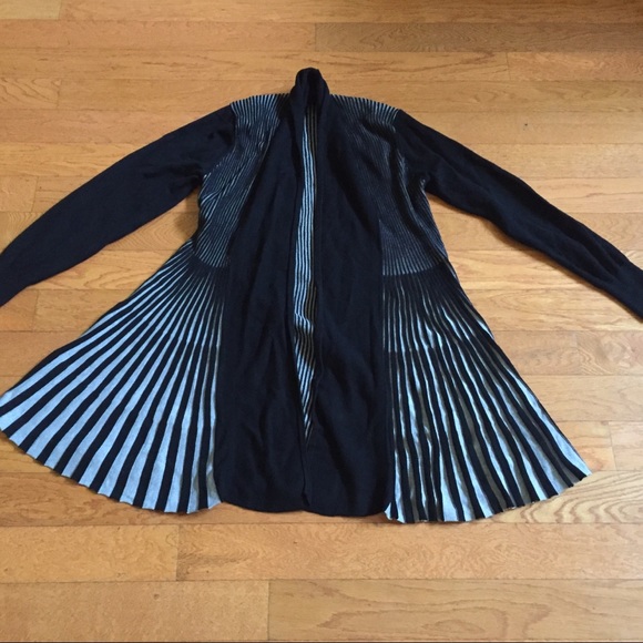 Sweaters - Pleated style cardigan duster size large sweater